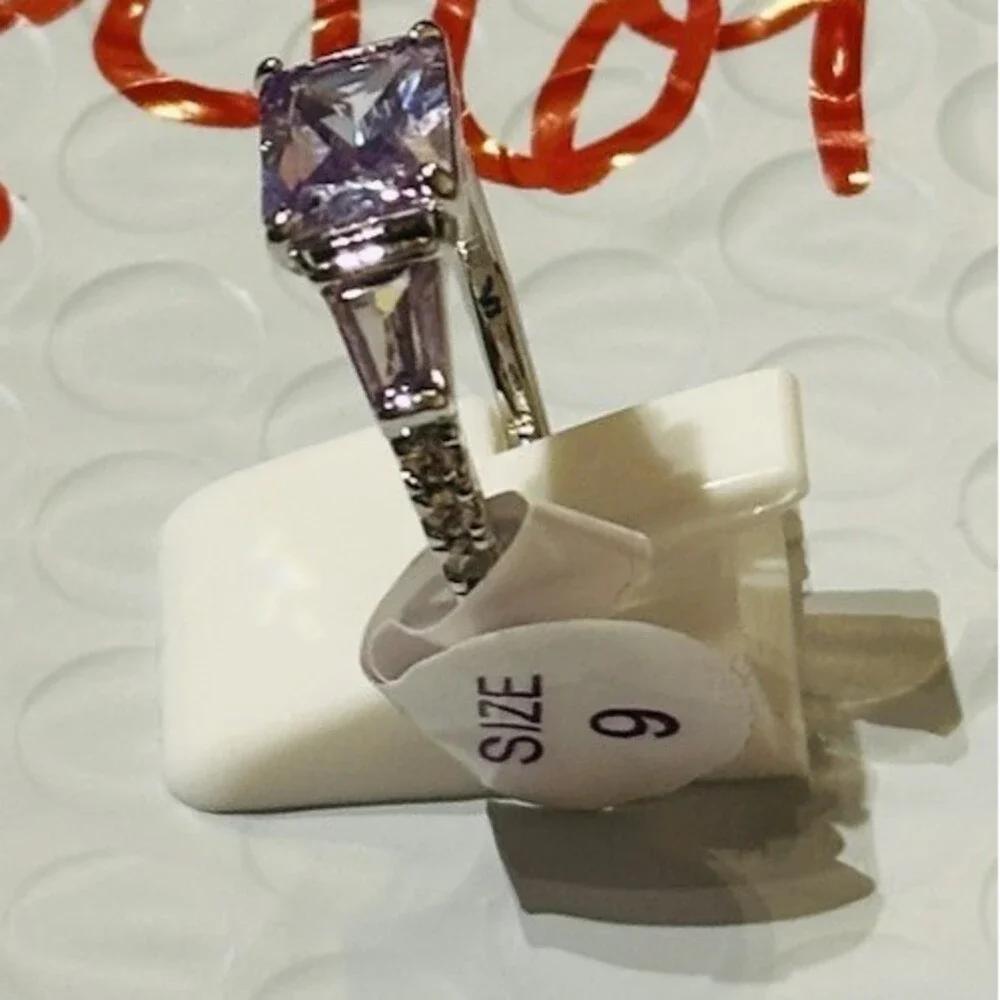 Bomb Party Ring Size 9 Purple Lavender Emerald Cut CZ Rhodium Plated NWT